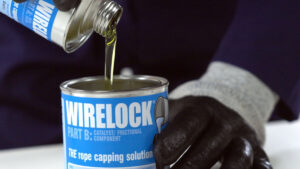 Crosby Wirelock® W416-7 ソケットコンパウンド