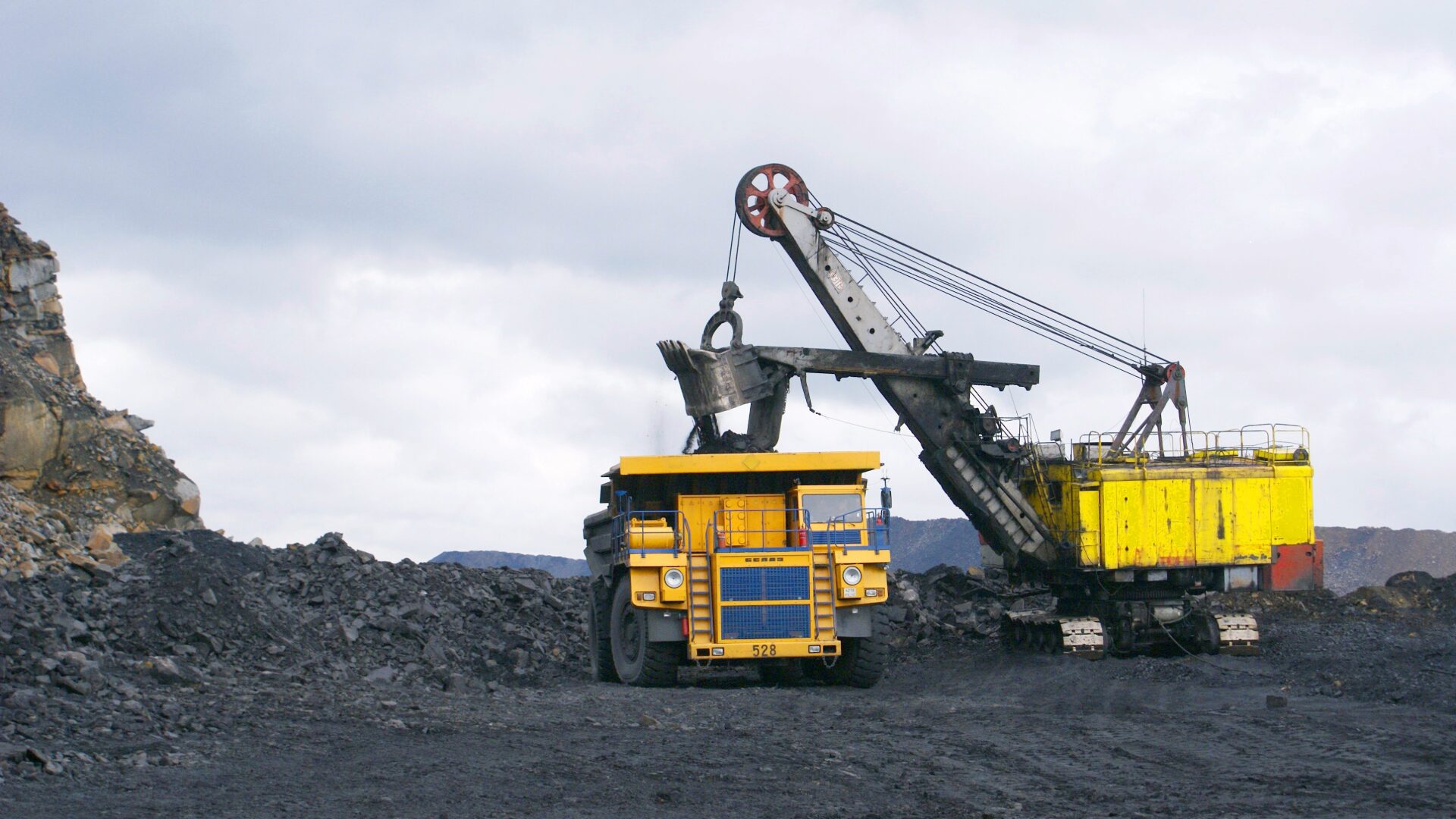 Operating a Rope Shovel