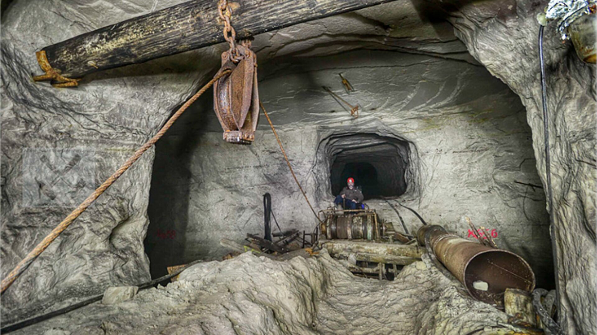 Securing the Bucket for Scraper Winch